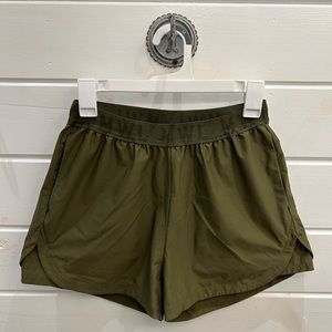 madewell workout shorts!